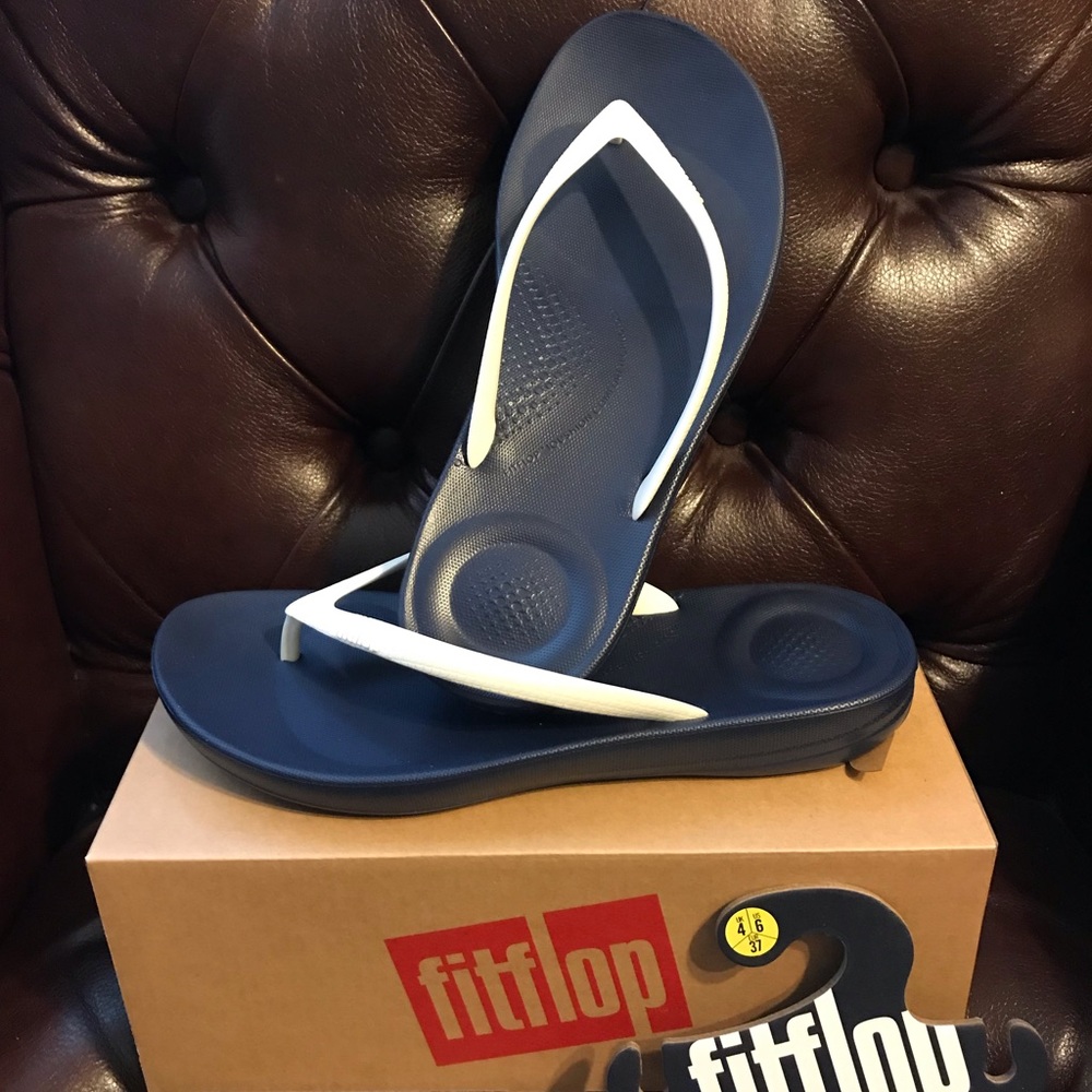 COPY - Fitflop IQushion Ergonomic Flip-flops